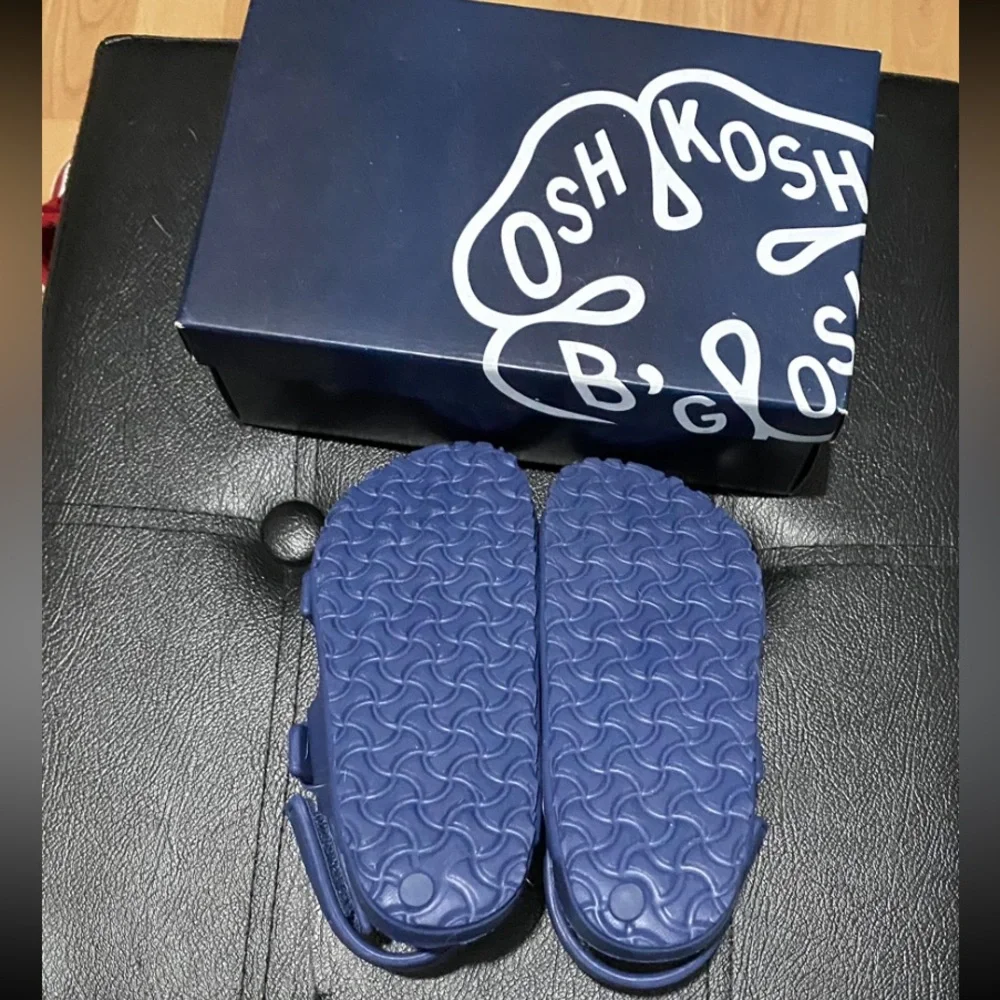 BRAND NEW Osh Kosh B’Gosh Navy Unisex Toddler Sandals